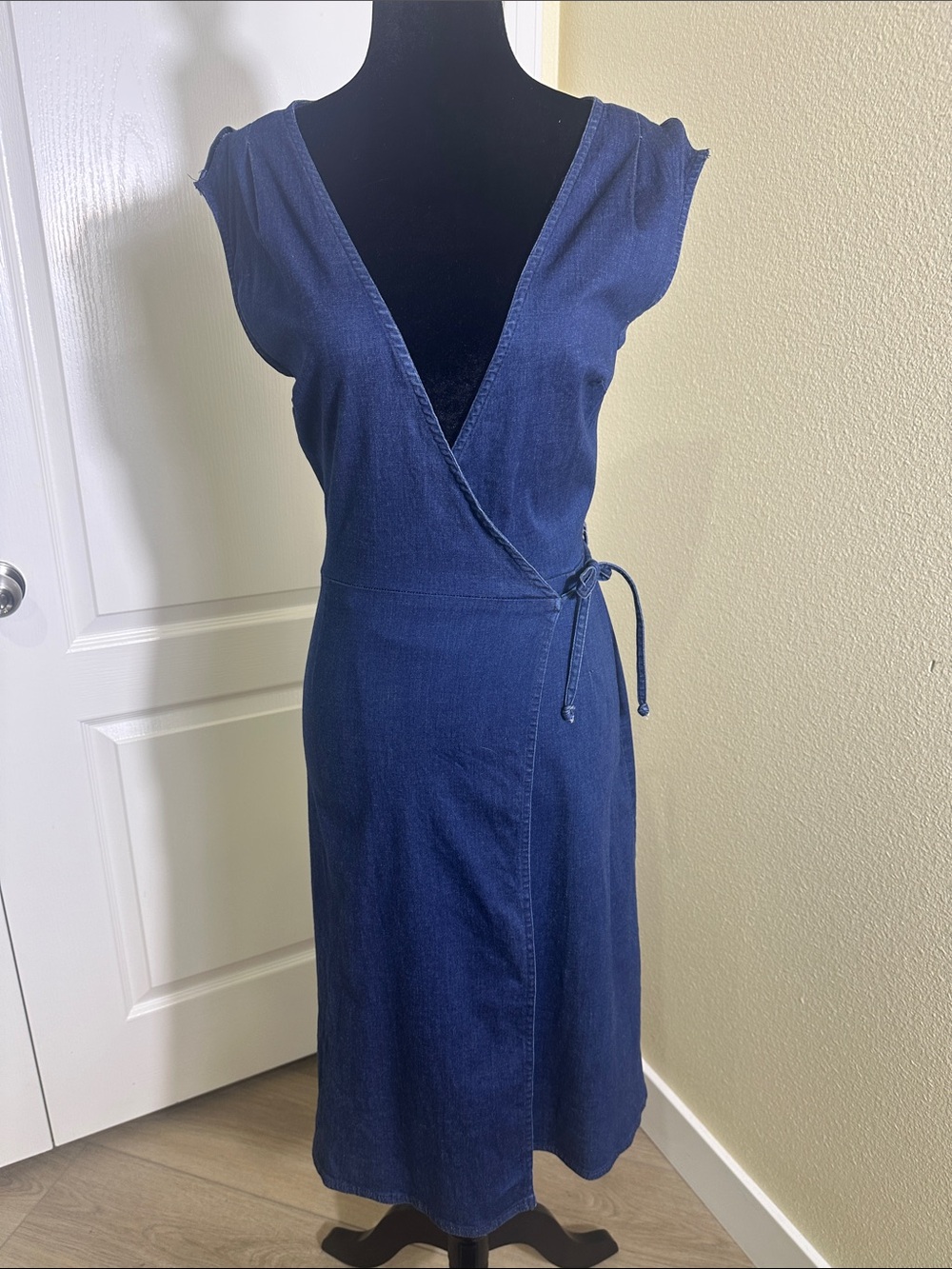 Women's Stretchy Blue Denim Wrap Around Dress. By Zinc. Size Medium